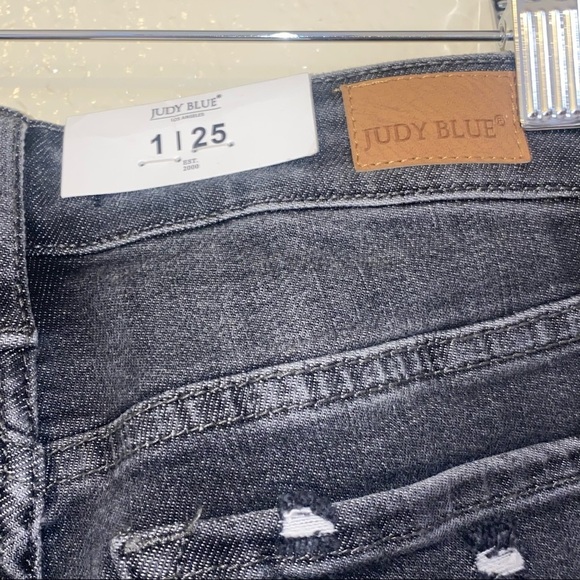 Judy Blue Black Bleach Splatter Destroyed Boyfriend Jeans - Picture 8 of 14